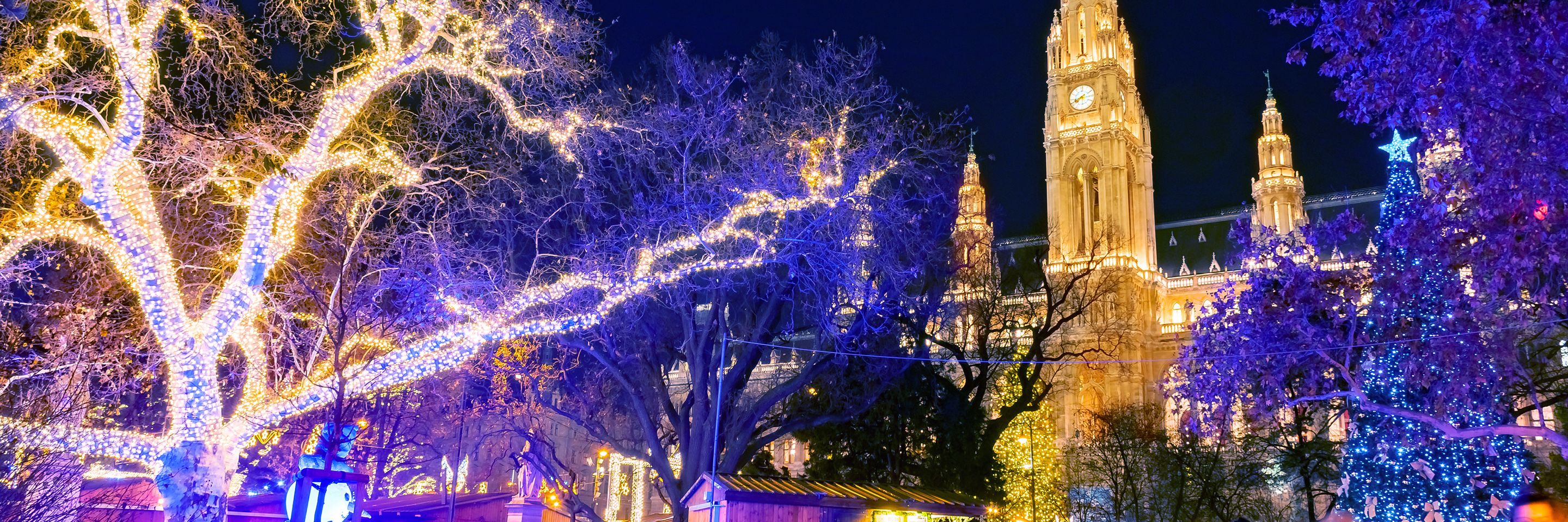 CHRISTMASTIME ON THE DANUBE